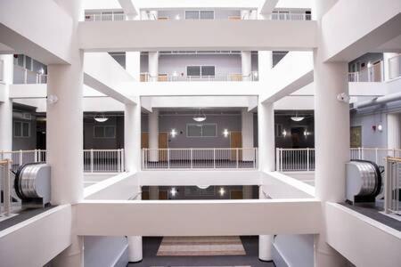 Cozysuites - 2Br With Direct Skybridge Access #5 Indianapolis Exterior foto